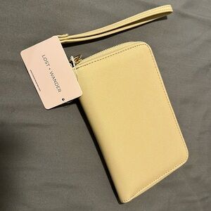 LOST + WANDER WORRYFREE PASSPORT WALLET